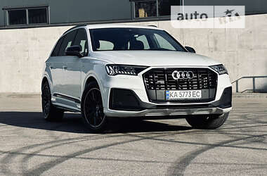 Audi Q7 2021