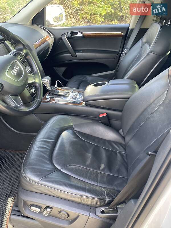 Позашляховик / Кросовер Audi Q7 2013 в Хмельницькому