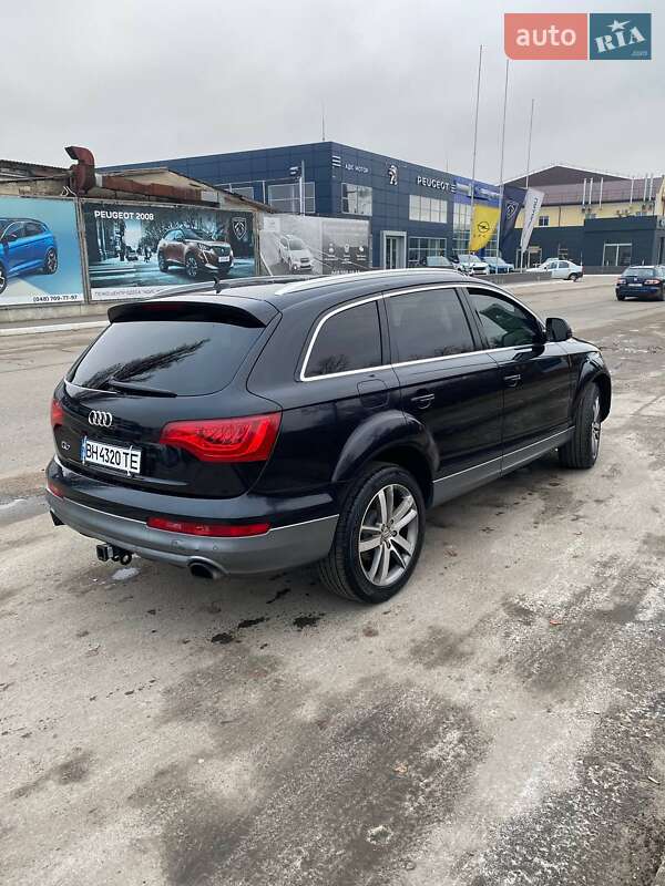 Позашляховик / Кросовер Audi Q7 2012 в Одесі