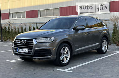 Внедорожник / Кроссовер Audi Q7 2016 в Луцке