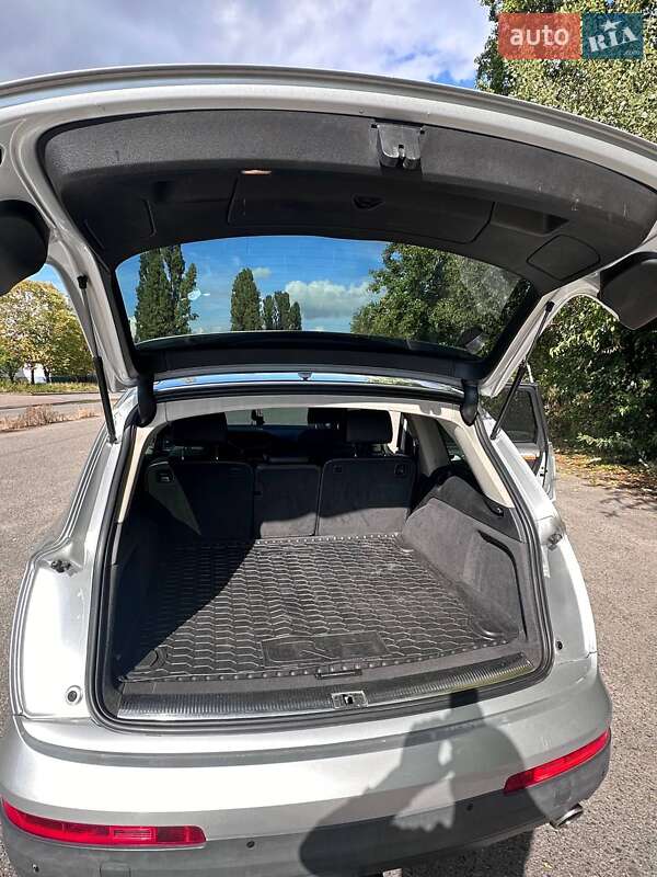 Позашляховик / Кросовер Audi Q7 2006 в Дніпрі