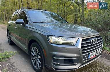 Внедорожник / Кроссовер Audi Q7 2016 в 