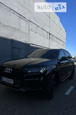 Внедорожник / Кроссовер Audi Q7 2020 в Ивано-Франковске