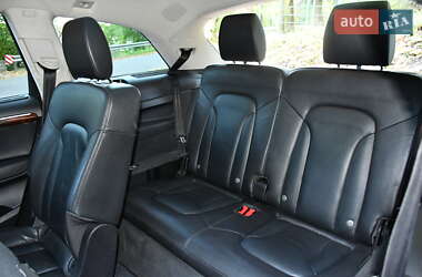 Внедорожник / Кроссовер Audi Q7 2015 в 