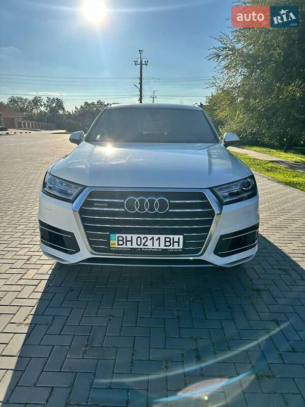Audi Q7 2016