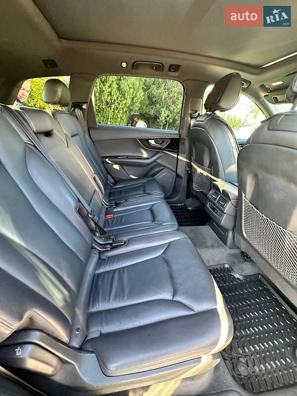 Позашляховик / Кросовер Audi Q7 2016 в Болграді фото 12 Позашляховик / Кросовер Audi Q7 2016 в Болграді