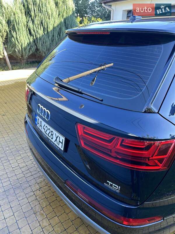 Позашляховик / Кросовер Audi Q7 2017 в Києві