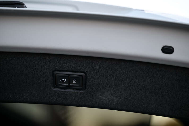 Внедорожник / Кроссовер Audi Q7 2018 в Ужгороде