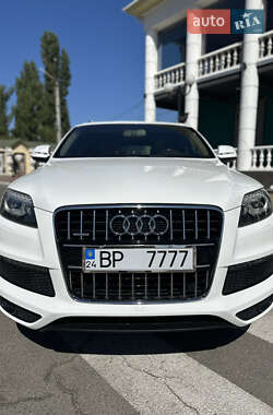 Позашляховик / Кросовер Audi Q7 2011 в Черкасах