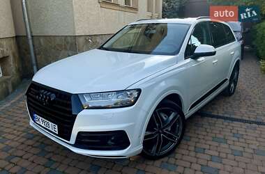 Внедорожник / Кроссовер Audi Q7 2016 в Ровно