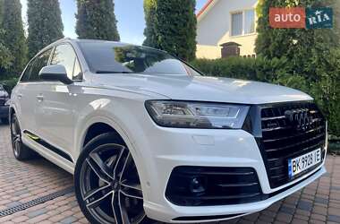 Внедорожник / Кроссовер Audi Q7 2016 в Ровно