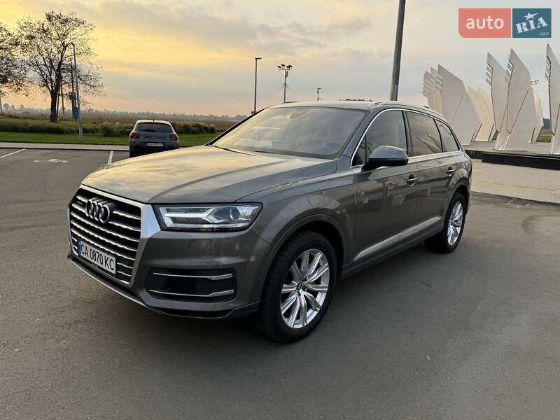 Audi Q7 2016