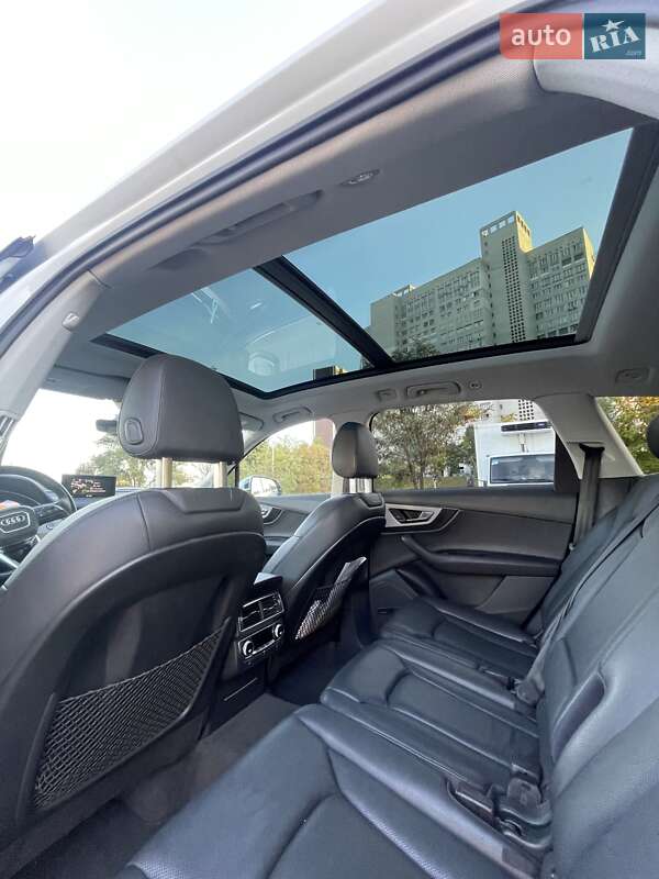Внедорожник / Кроссовер Audi Q7 2017 в Киеве фото 38 Внедорожник / Кроссовер Audi Q7 2017 в Киеве