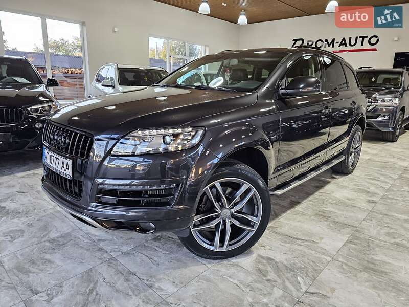 Внедорожник / Кроссовер Audi Q7 2012 в 