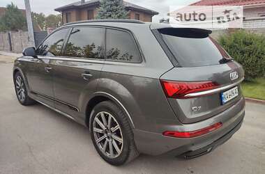 Позашляховик / Кросовер Audi Q7 2020 в Києві