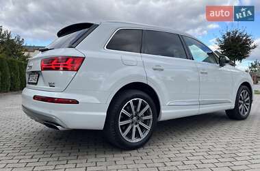 Внедорожник / Кроссовер Audi Q7 2018 в 