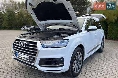 Внедорожник / Кроссовер Audi Q7 2018 в 