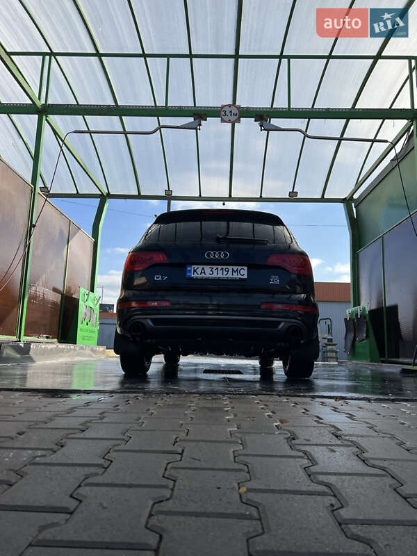 Внедорожник / Кроссовер Audi Q7 2013 в Киеве