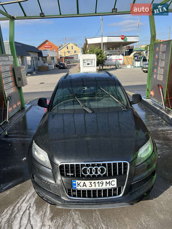 Внедорожник / Кроссовер Audi Q7 2013 в Киеве