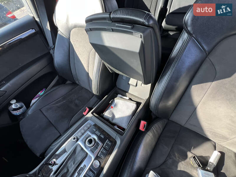Внедорожник / Кроссовер Audi Q7 2013 в Киеве