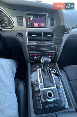 Внедорожник / Кроссовер Audi Q7 2013 в 
