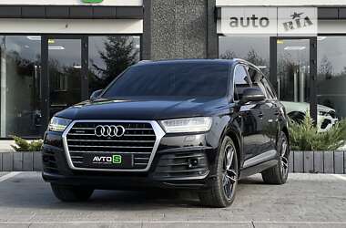 Позашляховик / Кросовер Audi Q7 2016 в Ужгороді