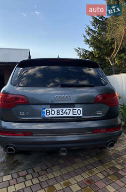 Внедорожник / Кроссовер Audi Q7 2015 в 