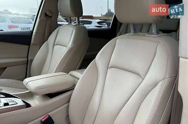 Позашляховик / Кросовер Audi Q7 2016 в 