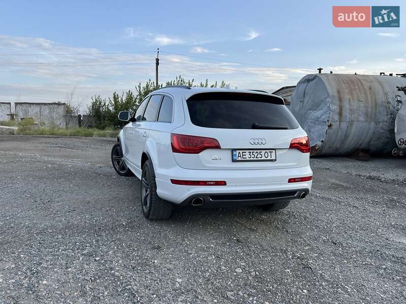 Внедорожник / Кроссовер Audi Q7 2013 в Днепре