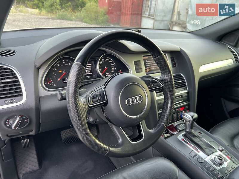 Внедорожник / Кроссовер Audi Q7 2013 в Днепре