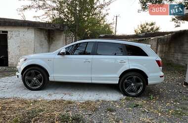 Внедорожник / Кроссовер Audi Q7 2013 в 