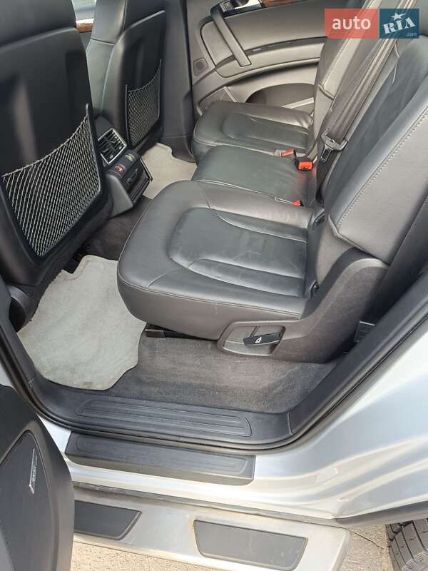 Внедорожник / Кроссовер Audi Q7 2015 в Черкассах