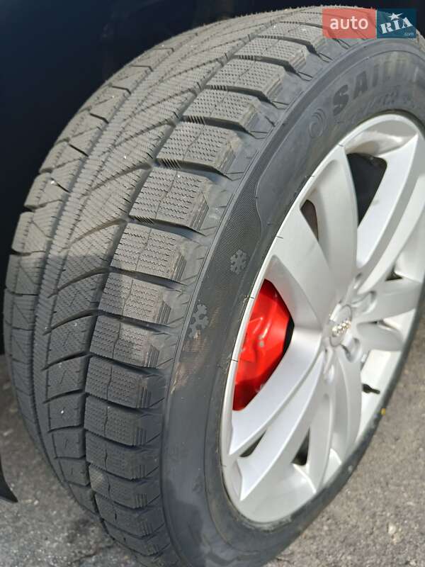 Внедорожник / Кроссовер Audi Q7 2015 в Черкассах