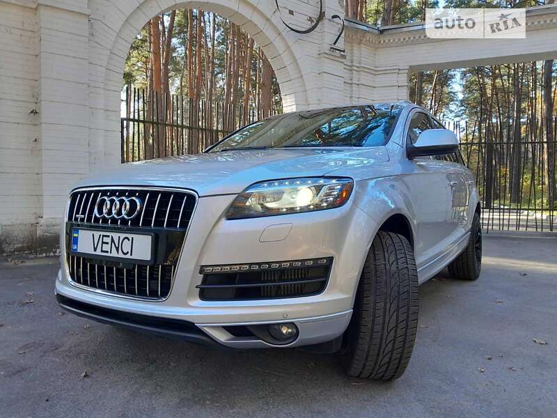 Позашляховик / Кросовер Audi Q7 2013 в Києві