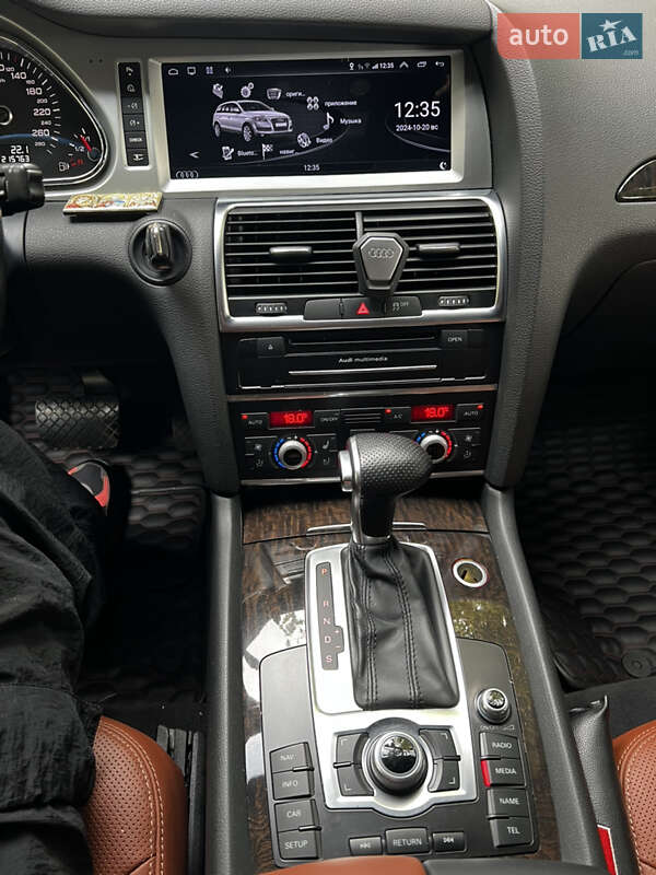 Позашляховик / Кросовер Audi Q7 2013 в Дніпрі