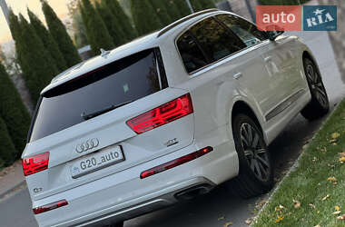 Внедорожник / Кроссовер Audi Q7 2017 в Киеве