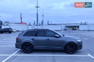 Внедорожник / Кроссовер Audi Q7 2018 в 