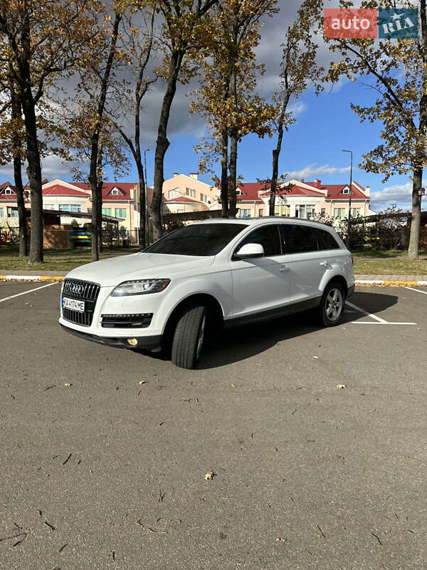 Позашляховик / Кросовер Audi Q7 2012 в Києві