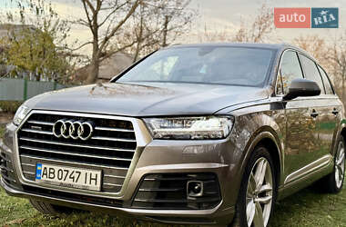 Внедорожник / Кроссовер Audi Q7 2017 в Виннице