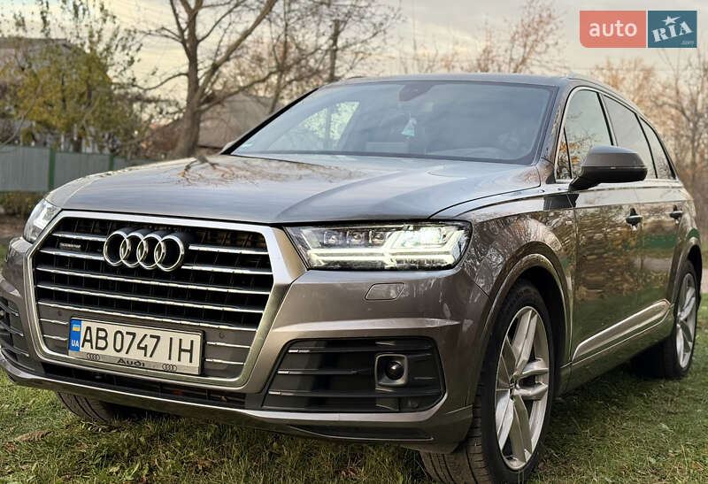 Позашляховик / Кросовер Audi Q7 2017 в Вінниці