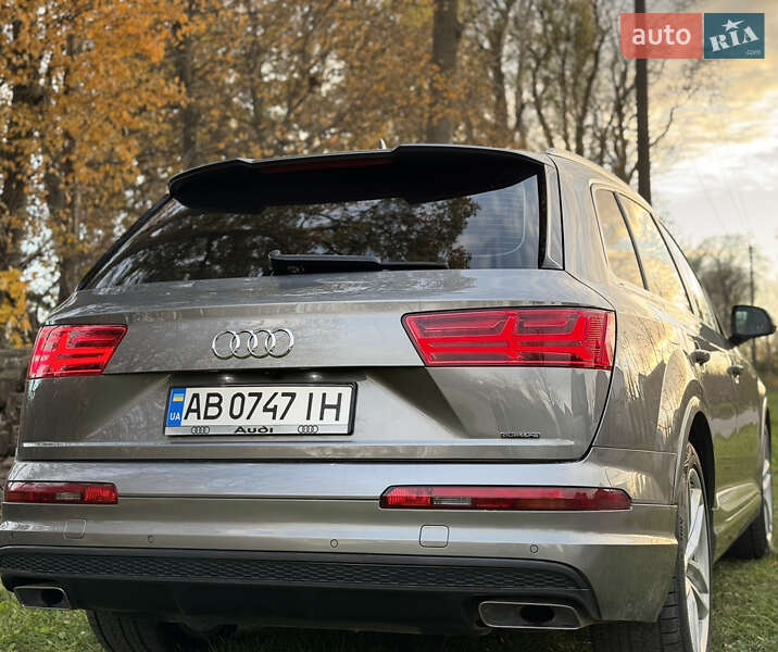 Позашляховик / Кросовер Audi Q7 2017 в Вінниці
