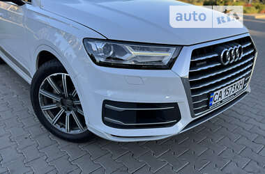 Внедорожник / Кроссовер Audi Q7 2015 в Черкассах