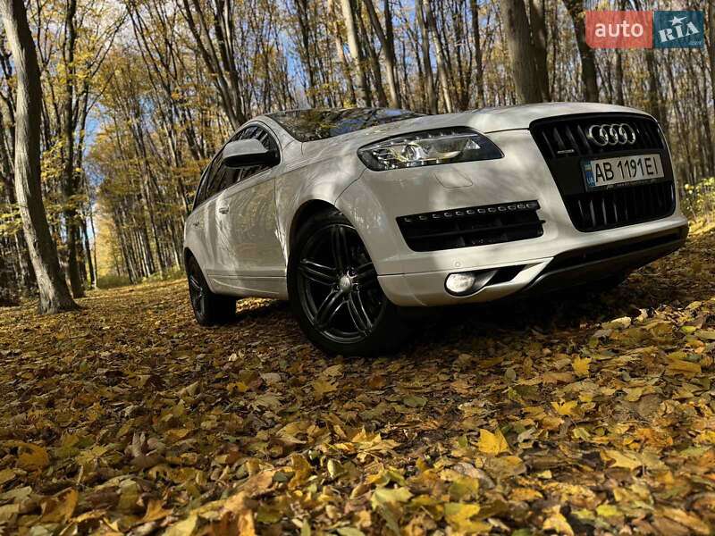 Позашляховик / Кросовер Audi Q7 2011 в Вінниці