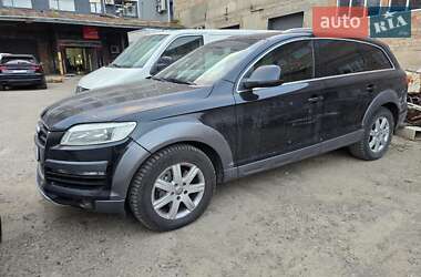 Внедорожник / Кроссовер Audi Q7 2007 в Черновцах