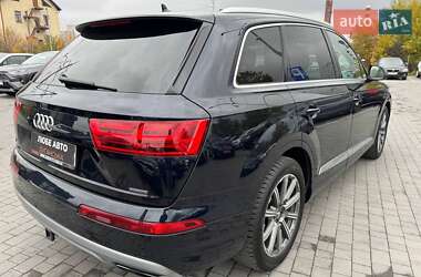 Внедорожник / Кроссовер Audi Q7 2016 в 