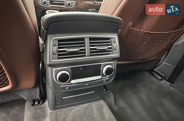Внедорожник / Кроссовер Audi Q7 2016 в 