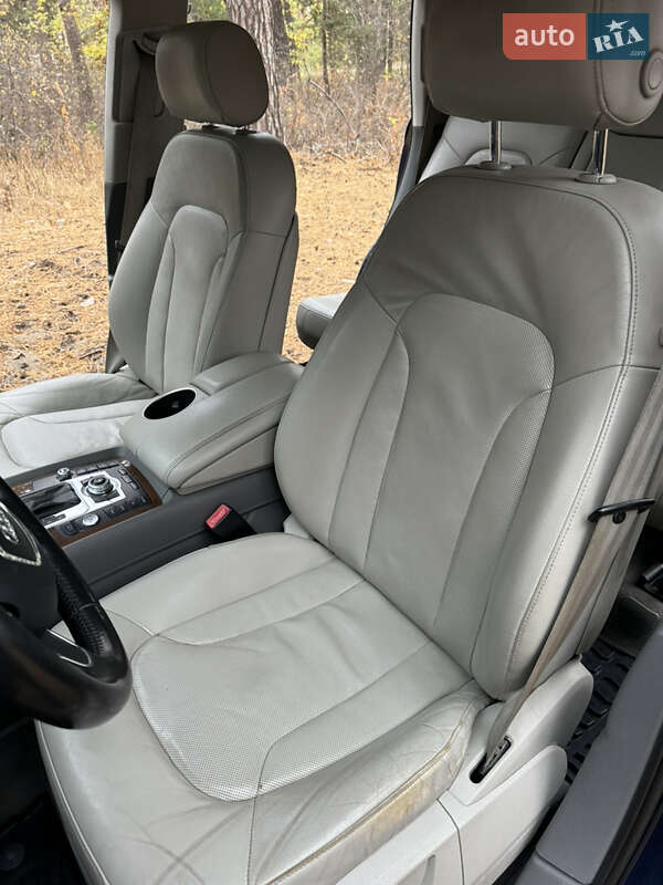 Внедорожник / Кроссовер Audi Q7 2012 в Харькове