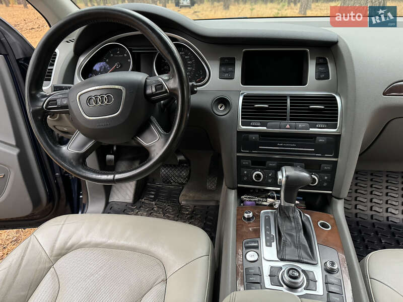 Позашляховик / Кросовер Audi Q7 2012 в Харкові