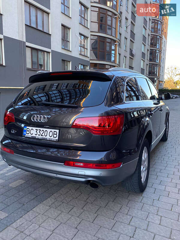Позашляховик / Кросовер Audi Q7 2011 в Івано-Франківську