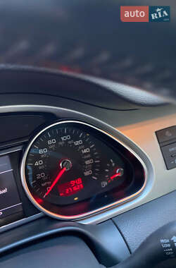 Внедорожник / Кроссовер Audi Q7 2011 в 